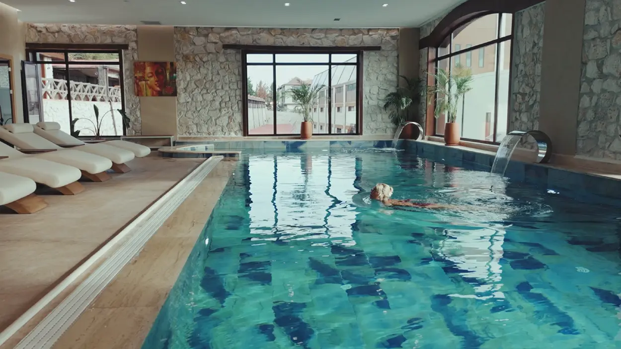 Kapalı Havuz & Sauna: Mevsim Ne Olursa Olsun Keyifli Anlar